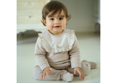 Pijama dos piezas bebé beige rayas