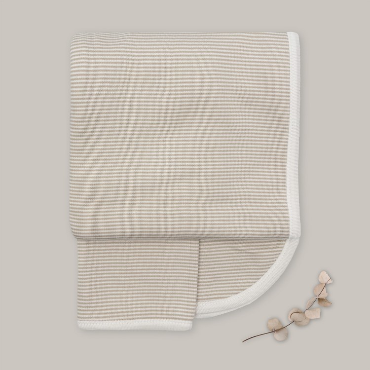 Manta recién nacido