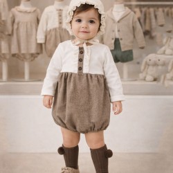 pelele marron de bebé invierno