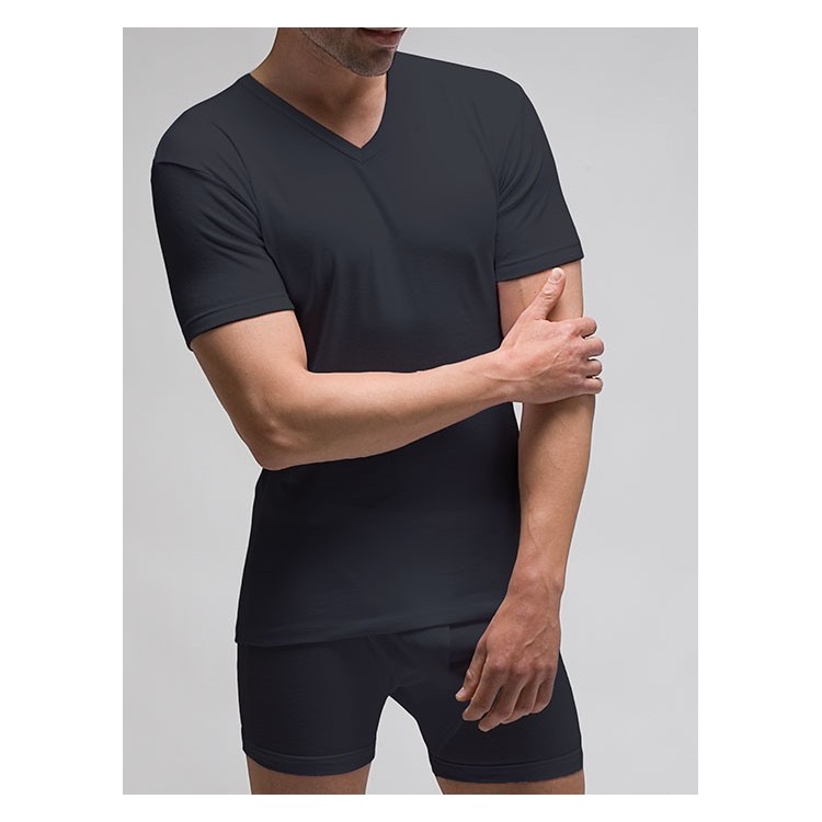 Pack 6 uds. Camiseta interior hombre TERMAL manga corta y cuello pico de 100% poliéster en 1x1. (ref.7421) Pack 6 uds. Camiseta interior hombre TERMAL manga corta y cuello pico de 100% poliéster en 1x1. (ref.7421)