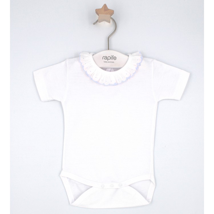 Baby´s short sleeve one-piece. Baby´s short sleeve one-piece.