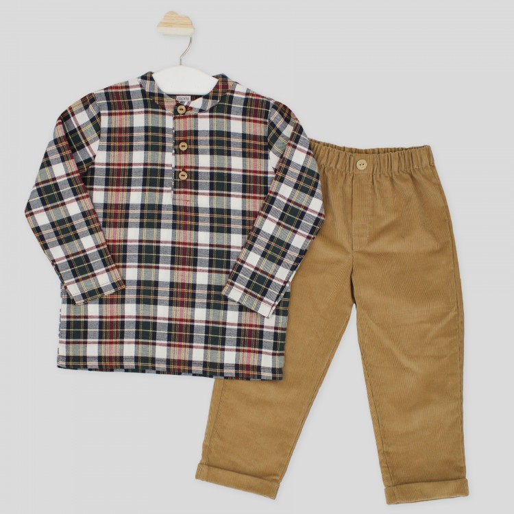 Conjunto camisa cuadro escoc�s y pantal�n de pana Conjunto camisa cuadro escoc�s y pantal�n de pana